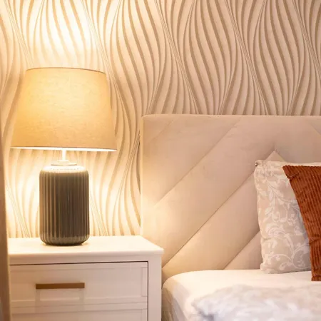 דירה Cozy Boulevard In The Heart Of *